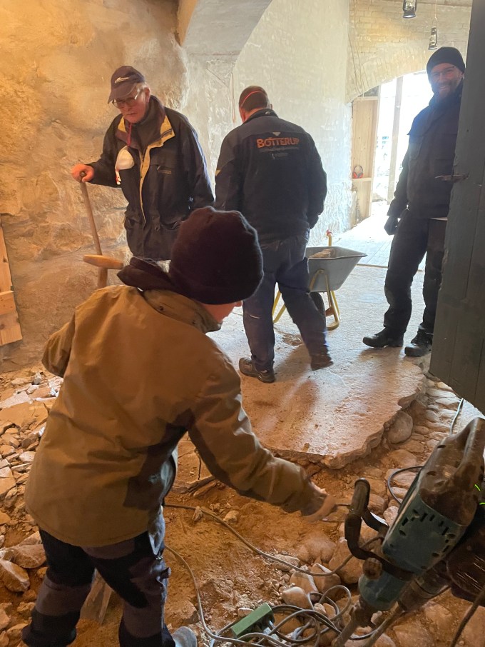 Mølle Kælderen, Vogn porten