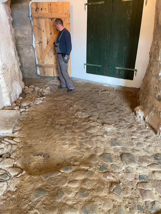 Mølle Kælderen, Vogn porten