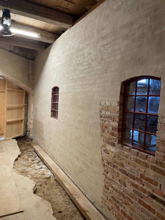 Mølle Kælderen, Vogn porten