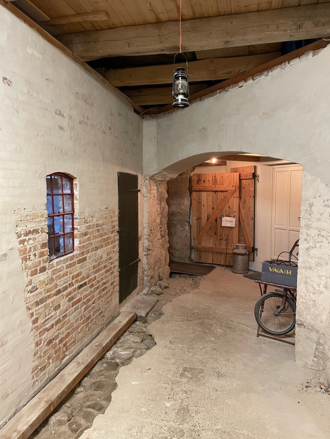 Mølle Kælderen, Vogn porten