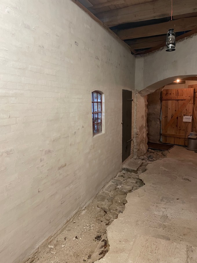 Mølle Kælderen, Vogn porten